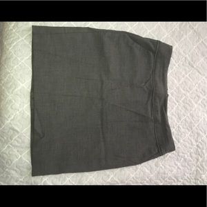 Grey skirt with pockets.!